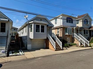 10221 Davenport Ct, Jamaica, NY 11414