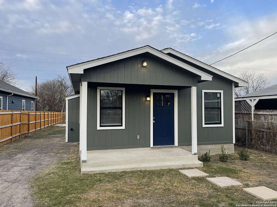 1st image of 1823 ARBOR PL