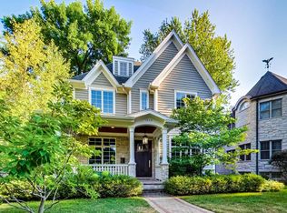 1805 Walnut Ave, Wilmette, IL 60091
