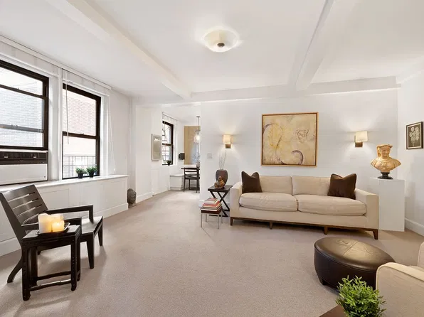 74 W 68th St #8DE, New York, NY 10023