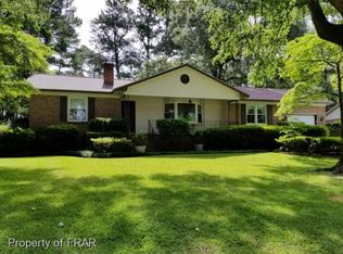 718 Roundtree Dr, Fayetteville, NC 28303