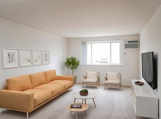 Evergreen, Ann Arbor, MI 48108