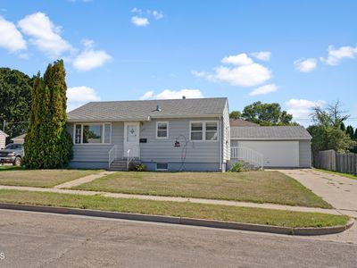 1715 N 7th St, Bismarck, ND, 58501