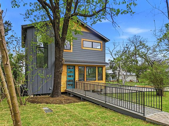 3rd image of 300 Lightsey Rd #2