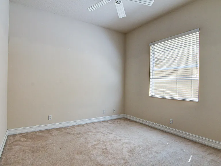 670 Edgebrook Ln — Photo 26