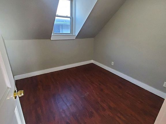 3rd image of 2804 N Palmer St #A