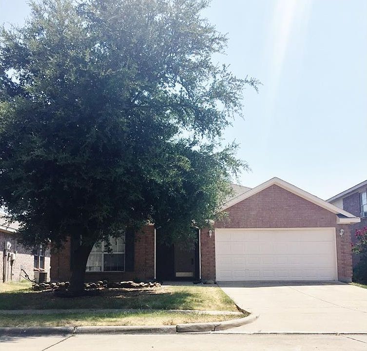 1st image of 204 Grassy Creek Dr