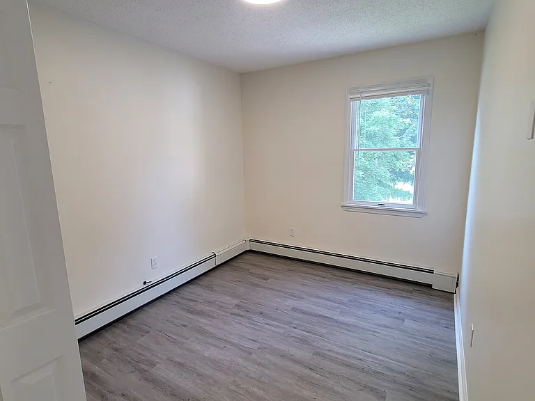 8 William St #2 — Photo 9