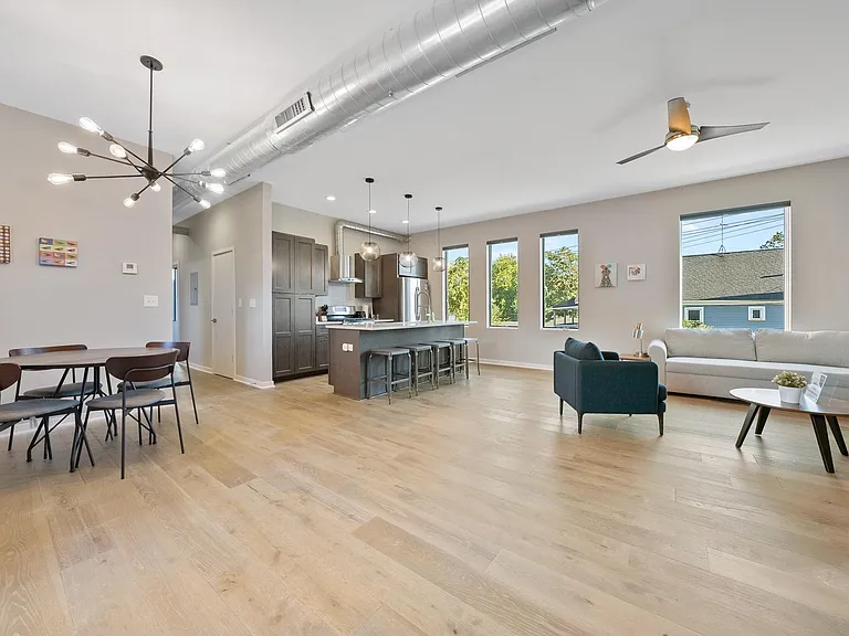 430 Jefferson Ave #203 — Photo 1
