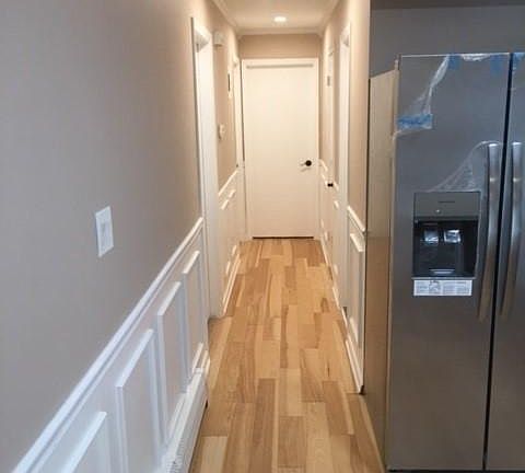 kitchen hallway facing the bedrooms