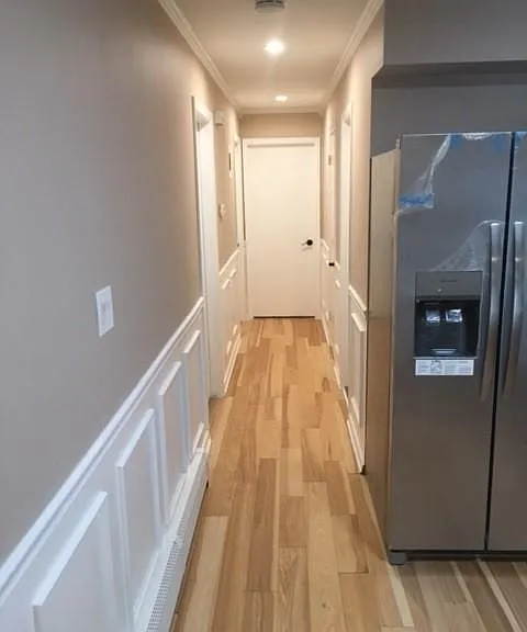 kitchen hallway facing the bedrooms