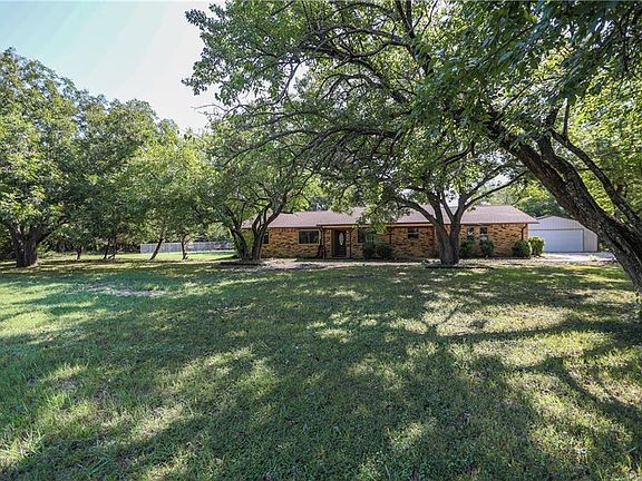 2nd image of 2686 Briar Trl