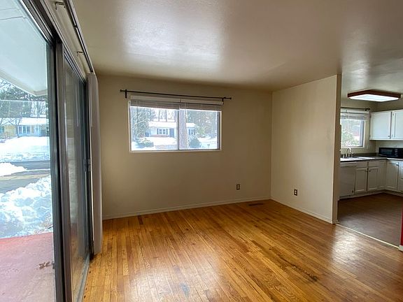 2nd image of 1931 Fairwood Ln