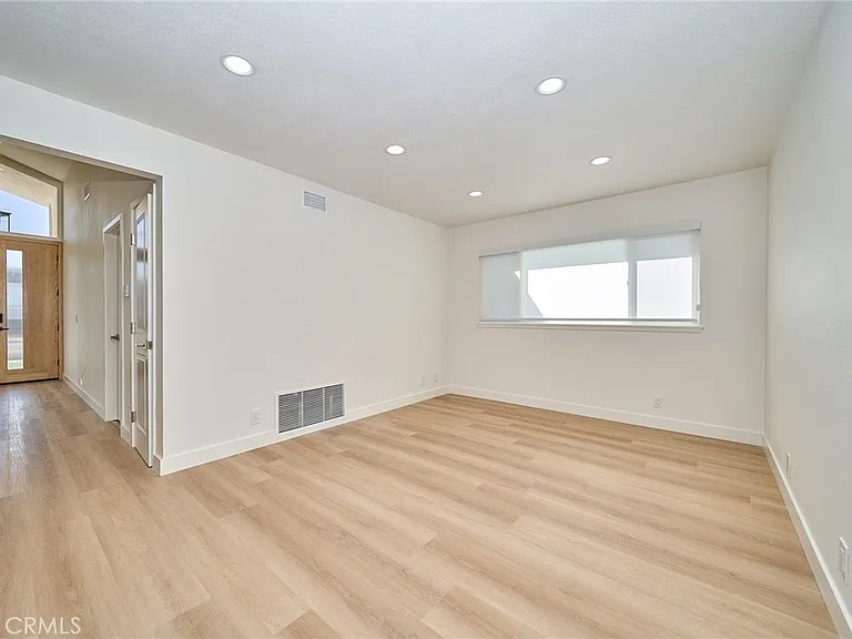 15061 Talley St — Photo 13