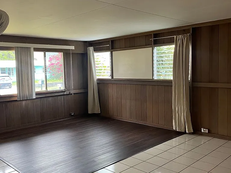 521 Ululani St — Photo 15