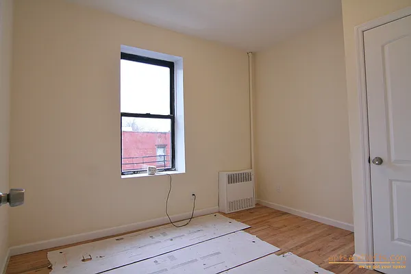 Rented by aptsandlofts.com | media 28