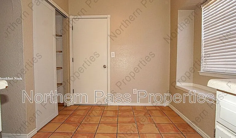 4553 General Maloney Cir — Photo 9