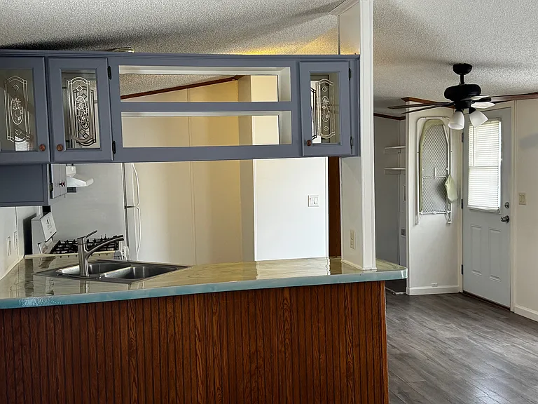 260 S Land Ave #27 — Photo 4