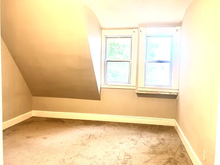 8 Middlesex St #5 — Photo 7