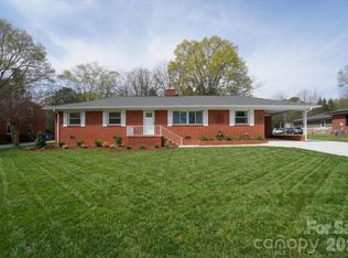 345 S Magnolia St, Mooresville, NC 28115