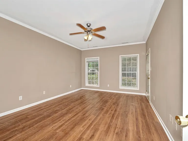 109 Dupont Cir — Photo 12
