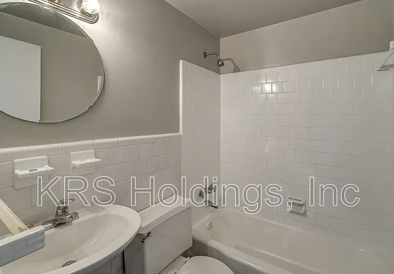 5423 Remuda Dr #2 — Photo 4