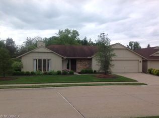 21601 Oak Bark Trl, Strongsville, OH