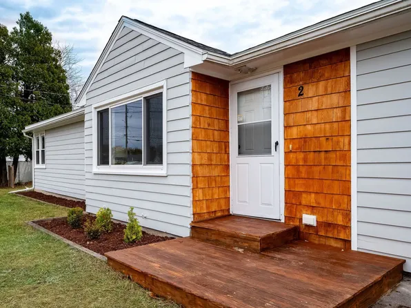 2 Gloria Street, Rochester, NH 03867