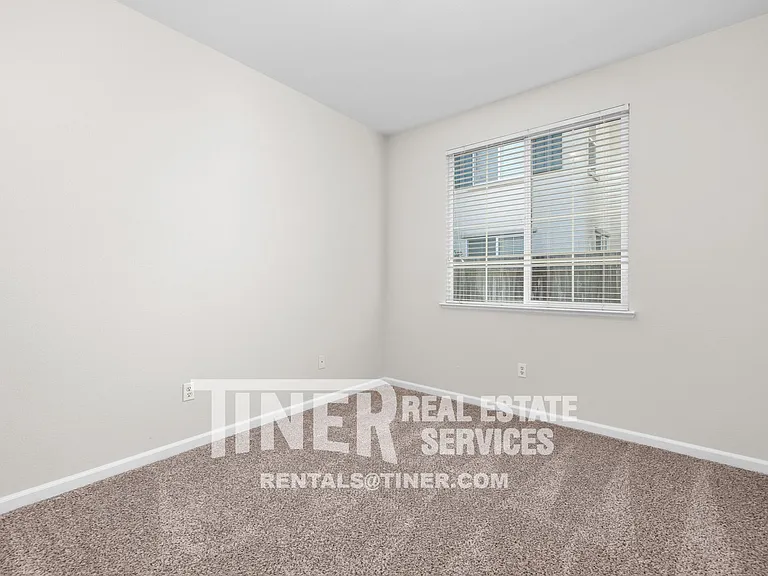 1422 Stoney Cross Ln — Photo 33