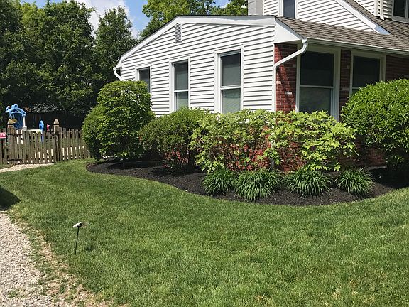 4th image of 102 Roosevelt Dr