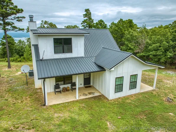 429355 E 1654th Rd, Clayton, OK 74536