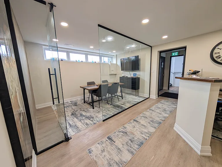 174 Eastchester Ave — Photo 6
