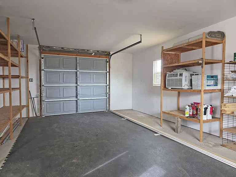 367 Cedar St — Photo 37