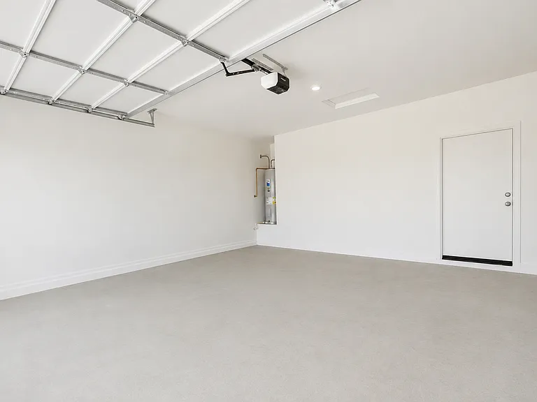 18000 W Calle Lejos — Photo 23