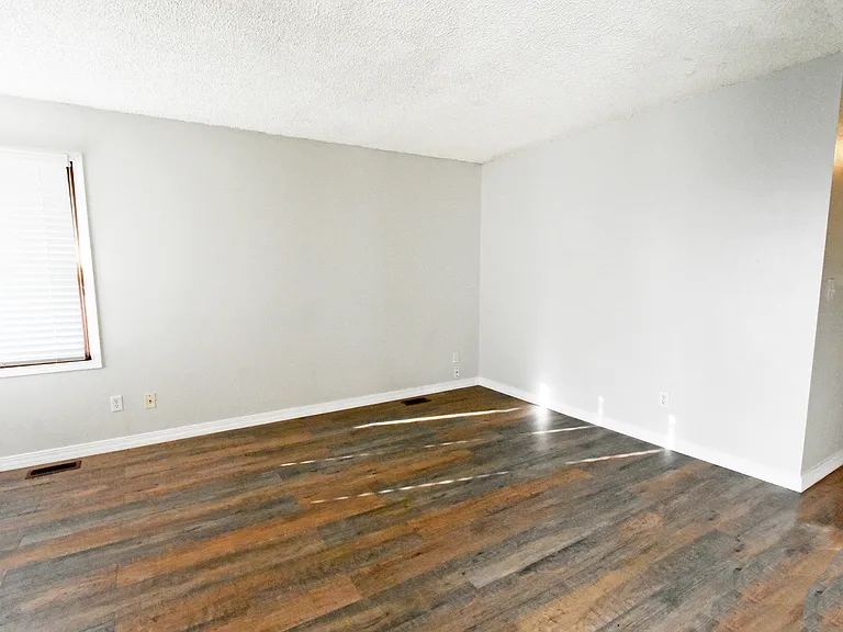 30 Bayberry Ln — Photo 9