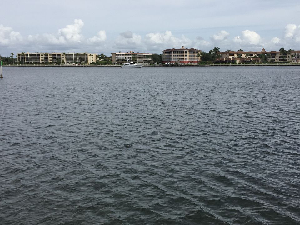 1st image of 692 Solana Ct