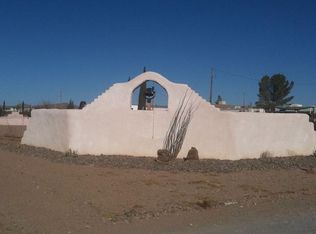 707 Grant Ave, Columbus, NM 88029