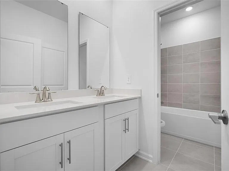 5529 Nina Way — Photo 12