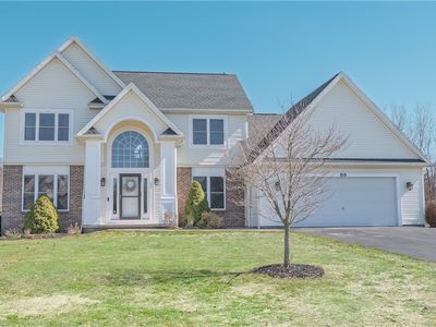 818 Houston Rd, Webster, NY, 14580