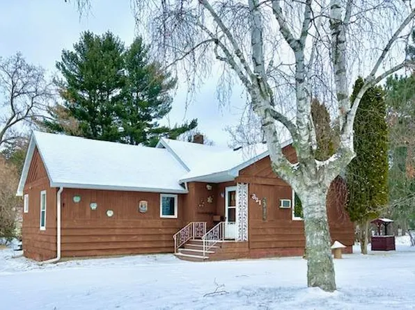 821 SE 7th St, Grand Rapids, MN 55744