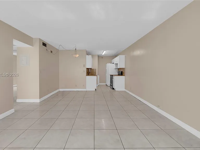 9964 Twin Lakes Dr #35-B — Photo 11