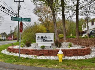 55 Suffield Meadow Dr #55, Suffield, CT 06078