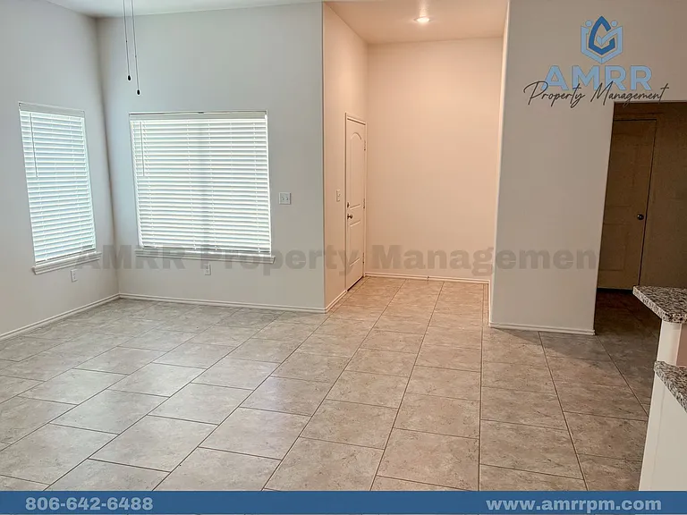 5517 Lehigh St — Photo 2