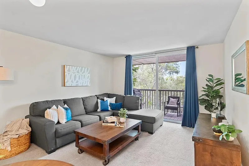 1 bed, 1.0 bath, 680 sqft, $1,800 — Photo 2