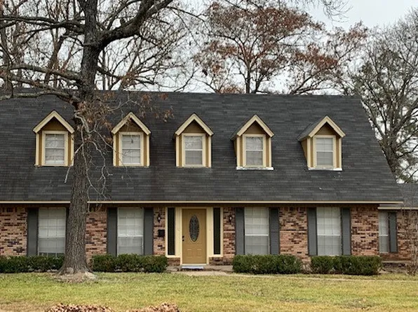 1512 Elm St, Crossett, AR 71635