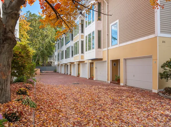 54 Trowbridge St #B, Cambridge, MA 02138