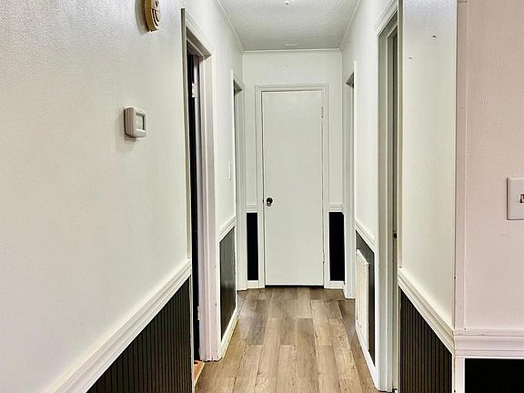 5th image of 7065 Fieldcrest Ln