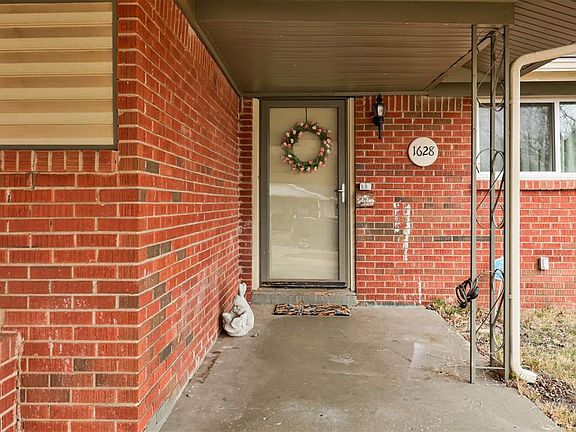 2nd image of 1628 Serenade Dr