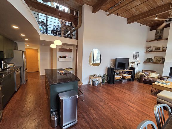 3rd image of 2300 W Wabansia Ave APT 309