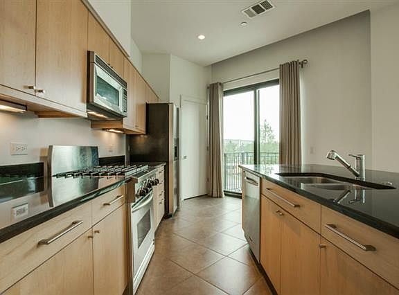 4th image of 5320 E Mockingbird Ln #L202